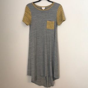 Carly XS gray and yellow with black T-shirt feel